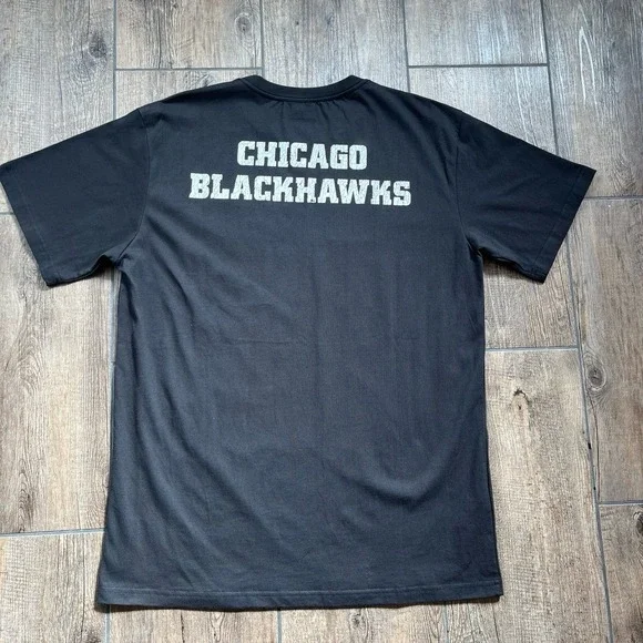 Mitchell & Ness Chicago Blackhawks Black Embroidered Short Sleeve Shirt Men's L - Picture 2 of 6